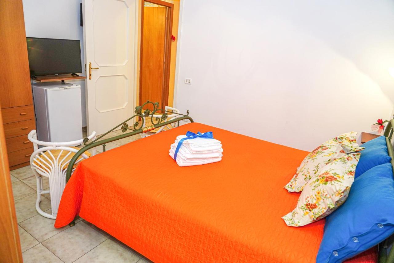 פורטו צ'זראו B&B La Strea מראה חיצוני תמונה