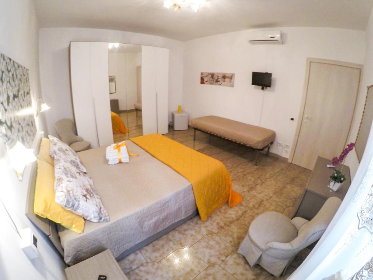 פורטו צ'זראו B&B La Strea מראה חיצוני תמונה
