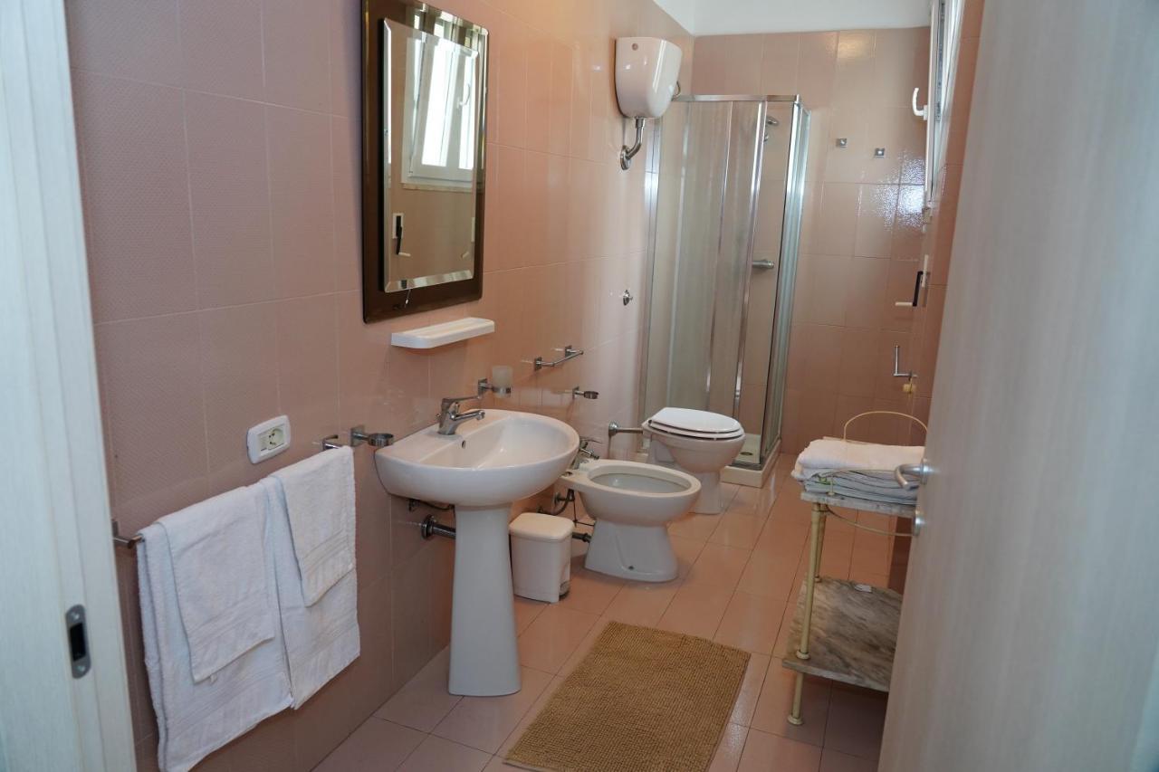 פורטו צ'זראו B&B La Strea מראה חיצוני תמונה